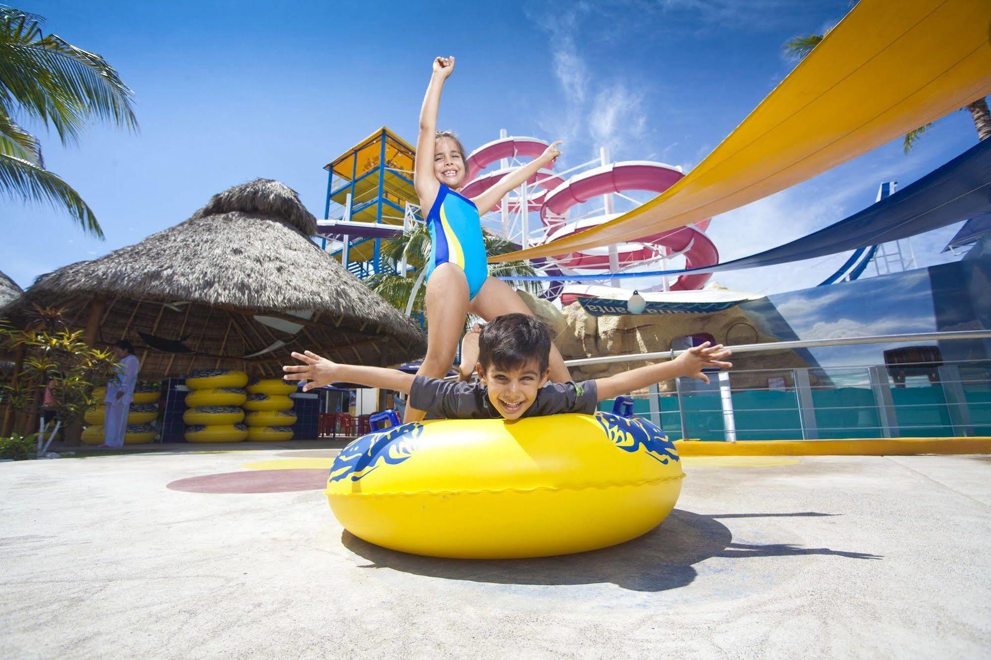 Splash Inn Nuevo Vallarta & Parque Acuatico Kültér fotó